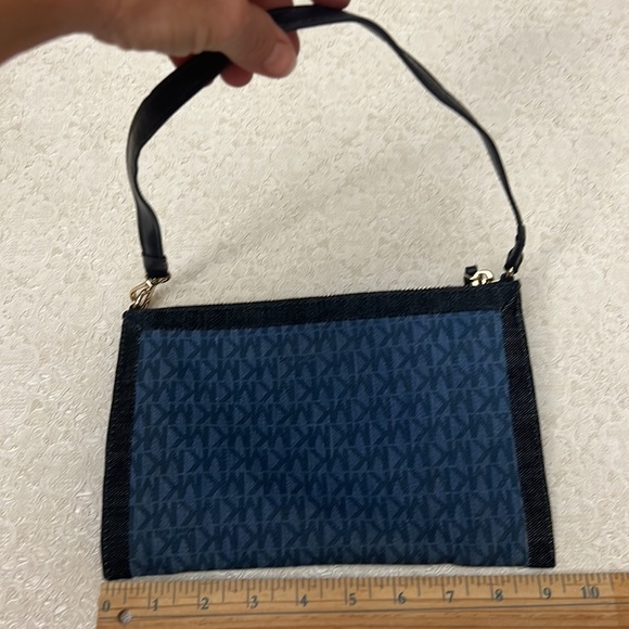 Michael Kors signature Denim Pouchette (Wristlet/Pouch/Clutch). Convertible! - Picture 11 of 16